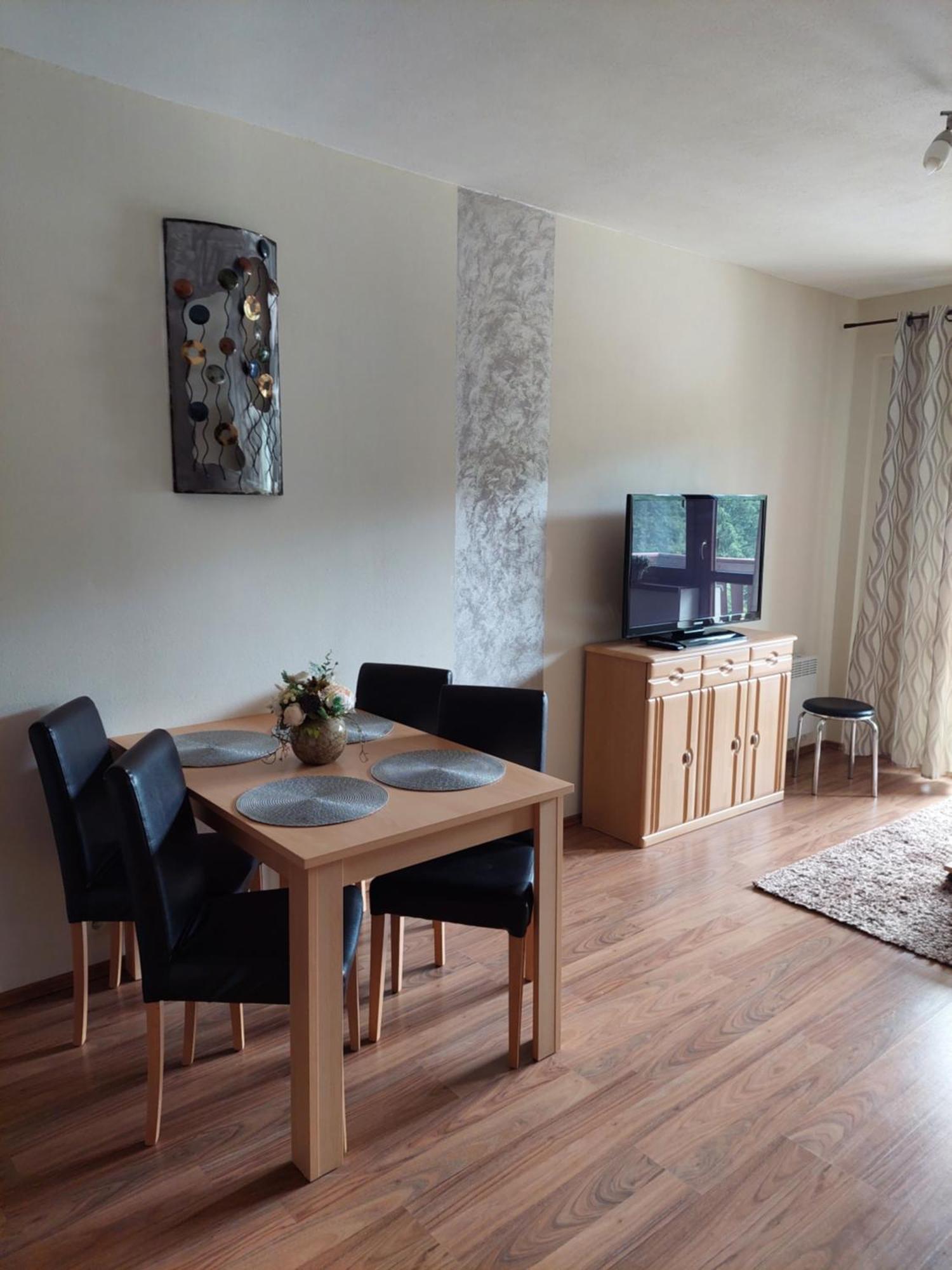 Apartments 17 - 23 Ad Kamzik دونوفالي المظهر الخارجي الصورة